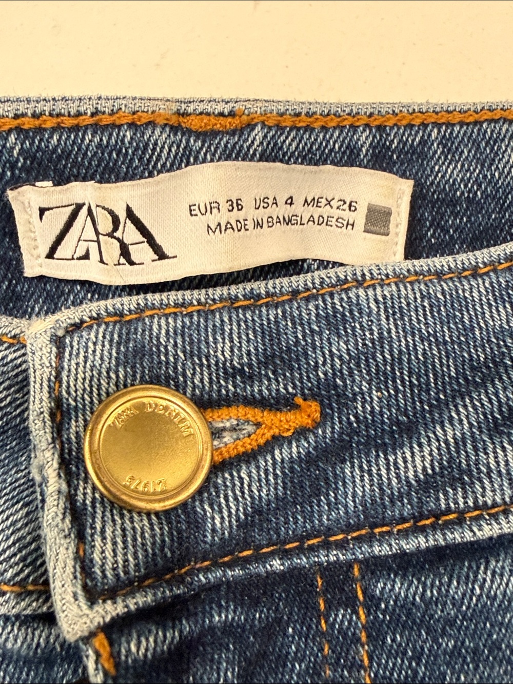 Zara Light Blue Straight-Leg Women’s Jeans - Picture 4 of 5